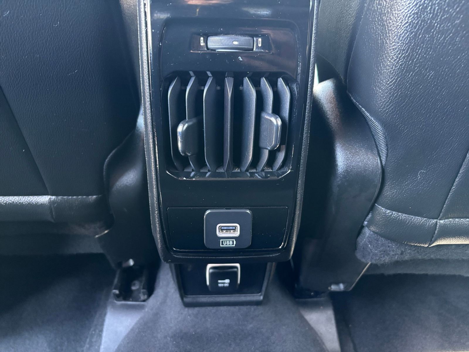 Used 2025 Jeep Compass Limited AWD/4WD image 23