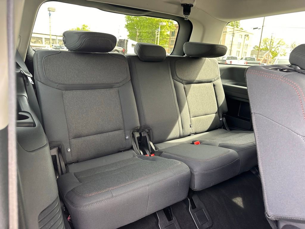 Used 2025 Ford Expedition Active image 22