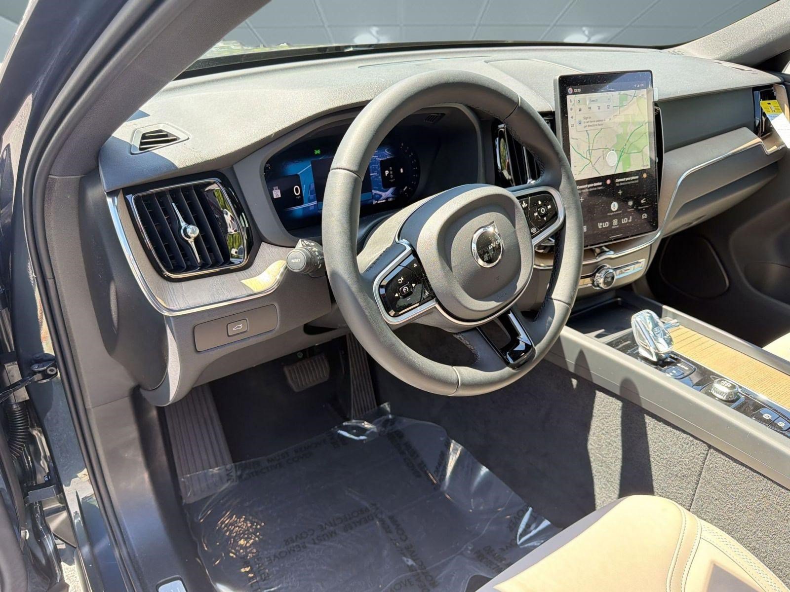 New 2026 Volvo XC60 B5 Core w/ Climate Package AWD/4WD image 4