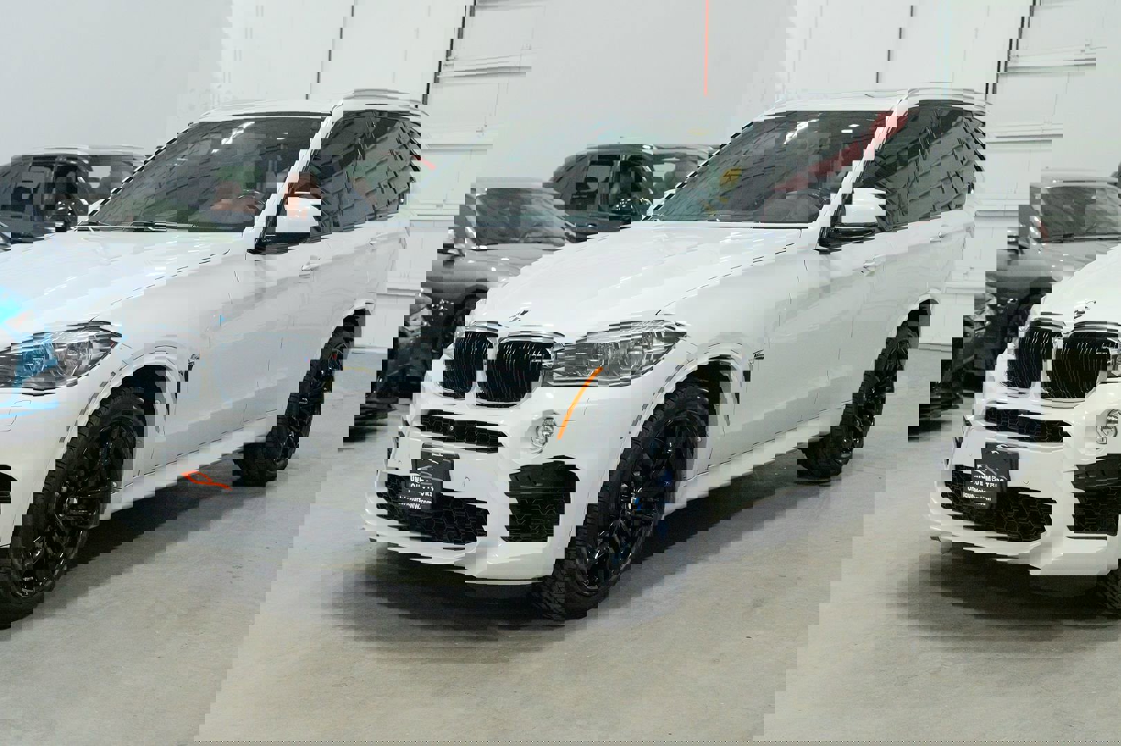 Used 2015 BMW X5 M image 3