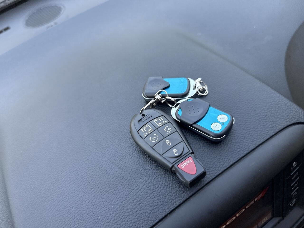 Used 2019 Dodge Grand Caravan SXT w/ Blacktop Package image 28