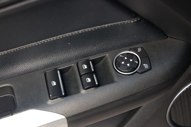 Used 2018 Ford Mustang Premium RWD image 39