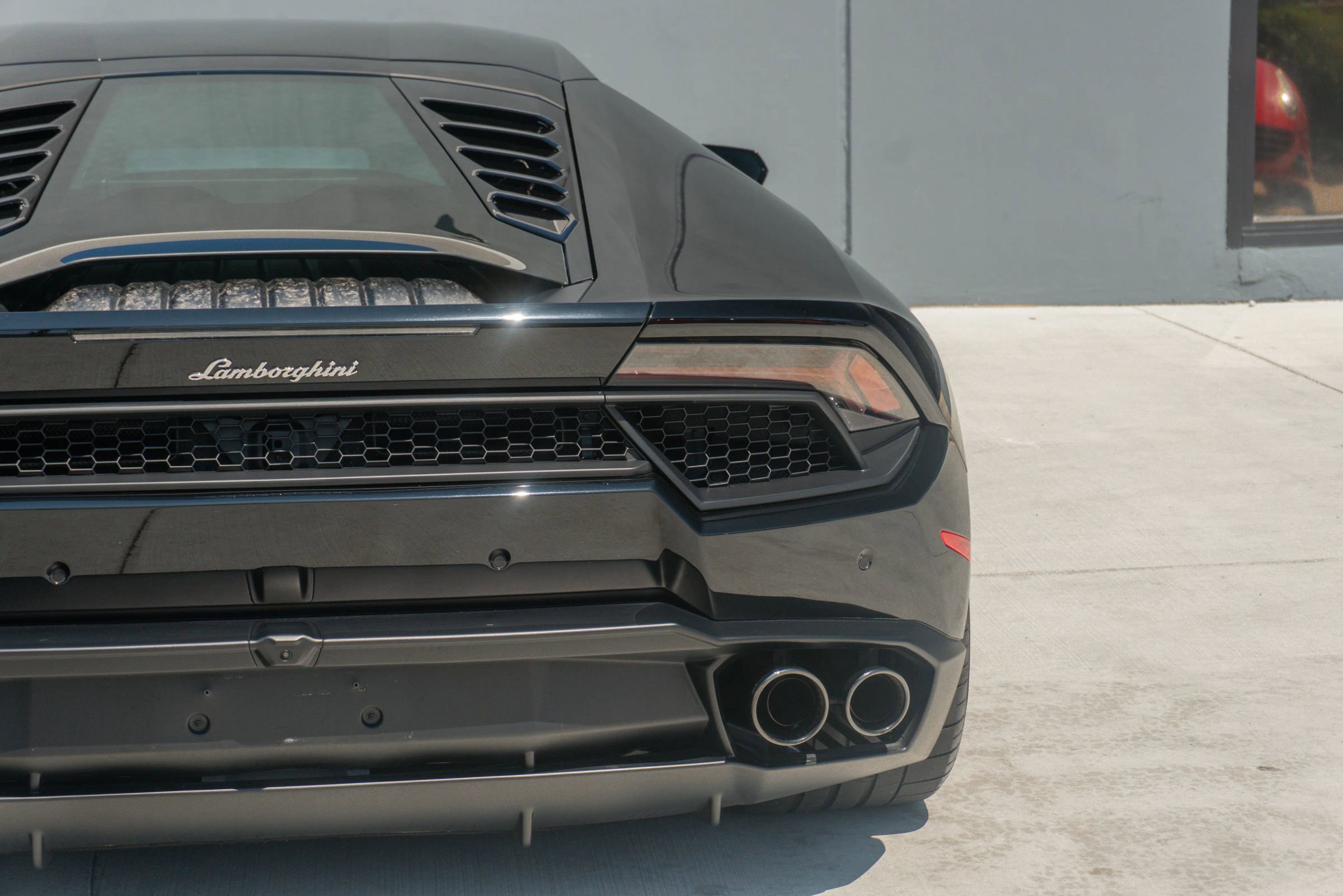 Used 2019 Lamborghini Huracan LP 580-2 image 41