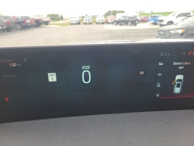 Used 2025 Ford Expedition Active AWD/4WD image 13