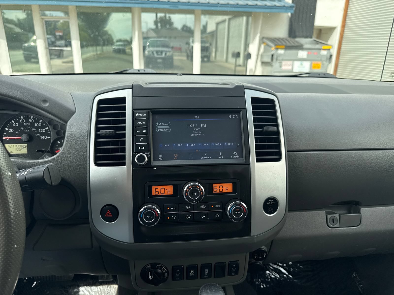 Used 2020 Nissan Frontier SV AWD/4WD image 18