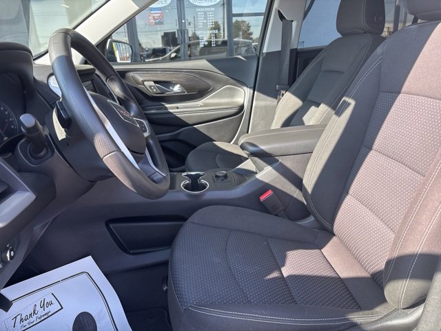 Used 2024 GMC Terrain SLE image 4