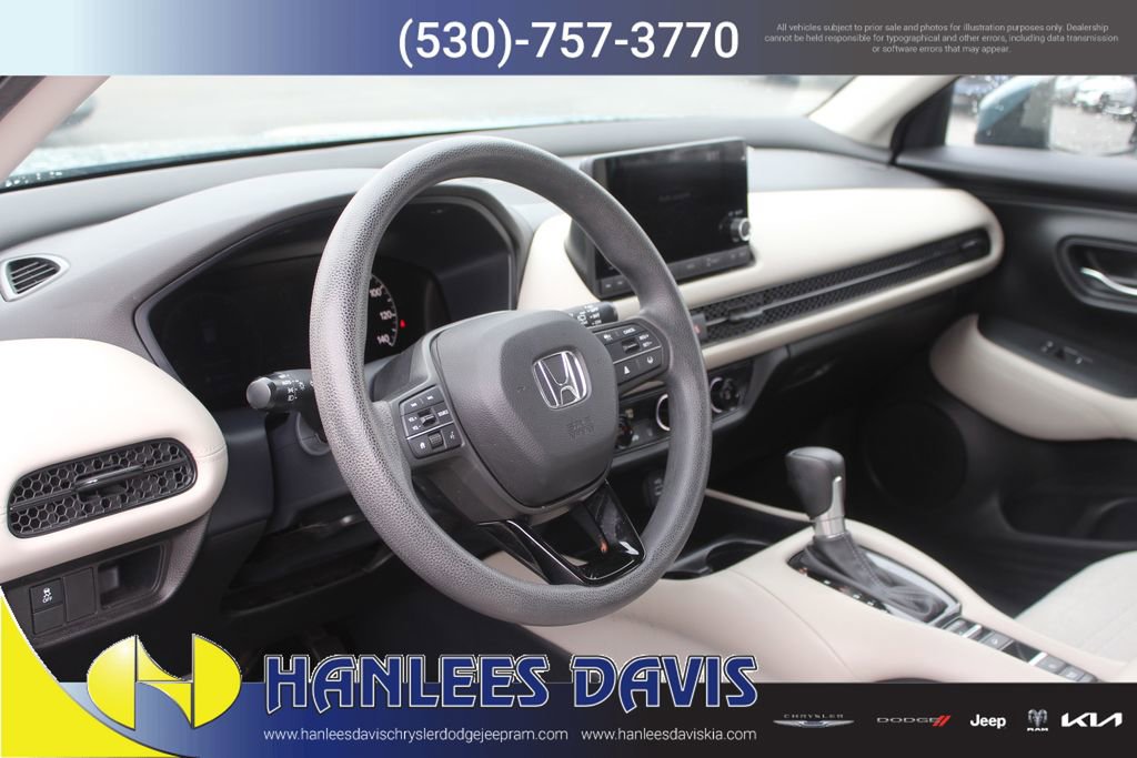 Used 2023 Honda HR-V LX image 11