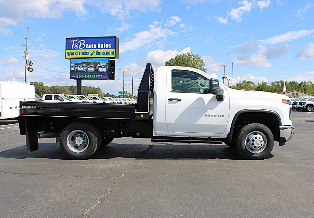 Used 2024 Chevrolet Silverado 3500 W/T w/ Snow Plow Prep Package image 7