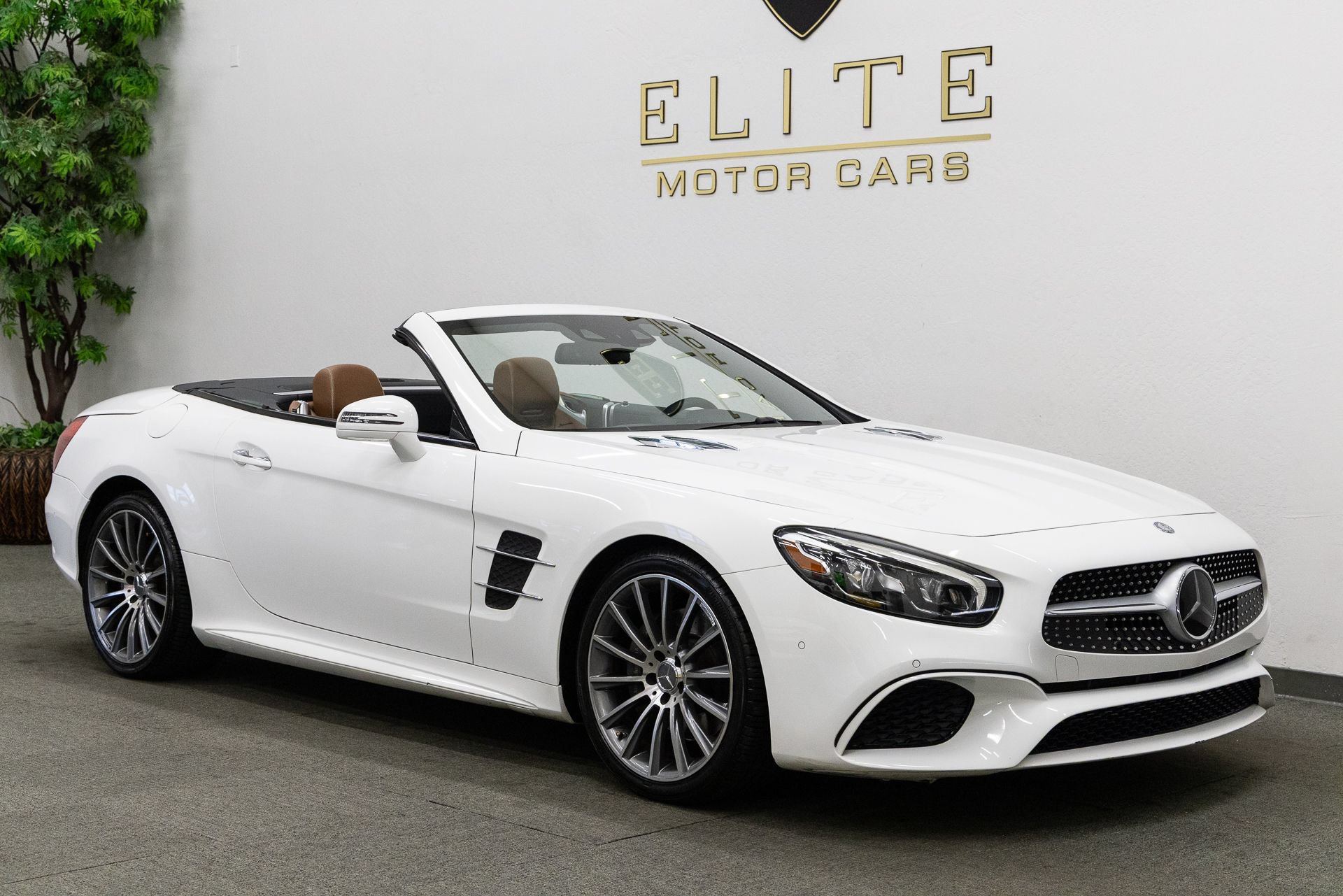 Used 2017 Mercedes-Benz SL 450 image 8