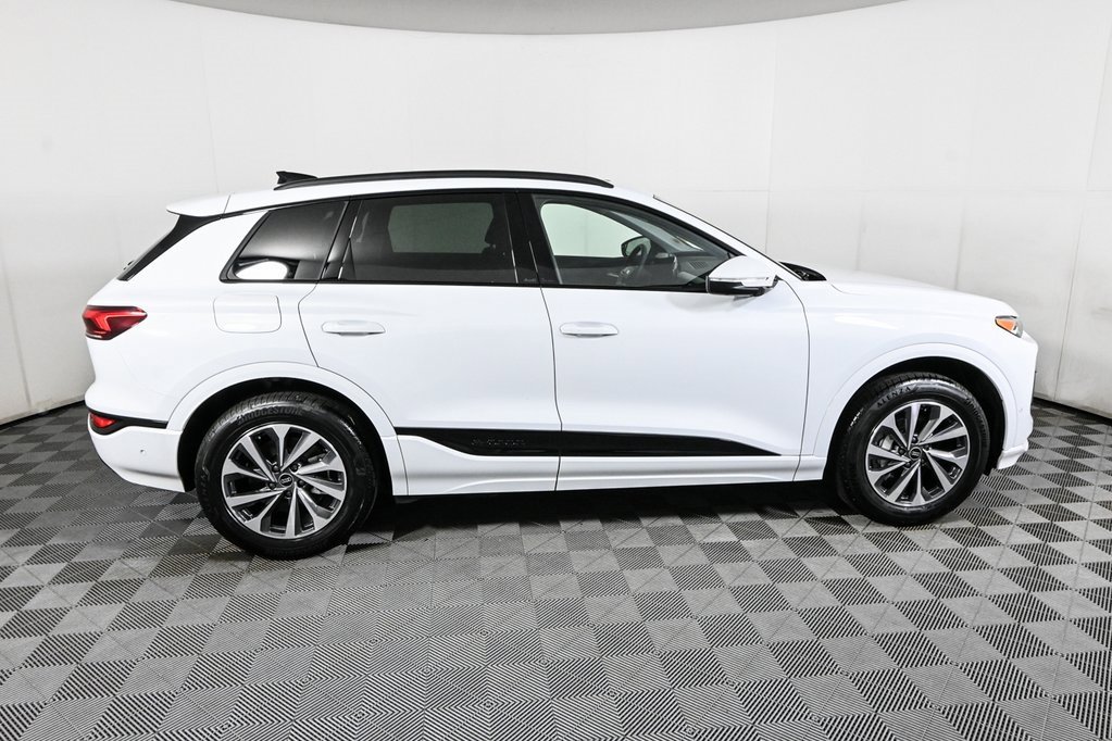 New 2025 Audi Q6 e-tron Premium image 2