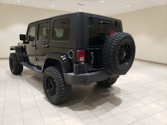 Used 2007 Jeep Wrangler Unlimited Sahara w/ Trailer Tow Group AWD/4WD image 5