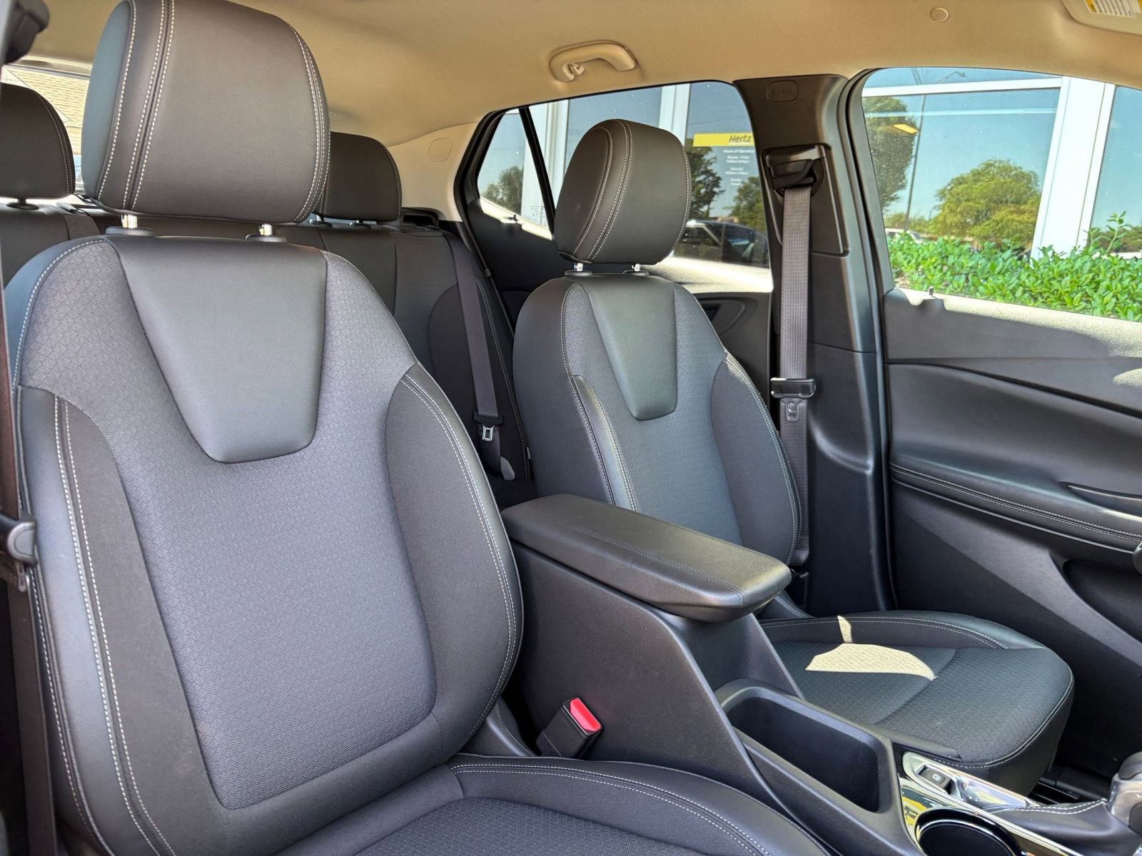 Used 2025 Buick Encore GX Preferred FWD image 35