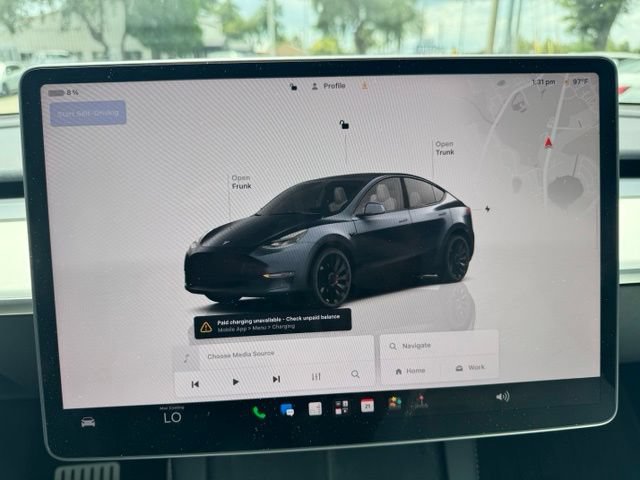 Used 2024 Tesla Model Y Performance AWD/4WD image 18