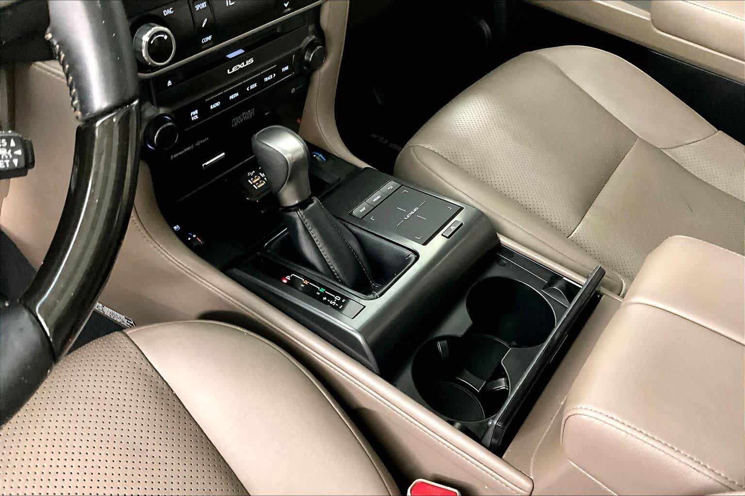 Used 2022 Lexus GX 460 Luxury w/ Accessory Package AWD/4WD image 15
