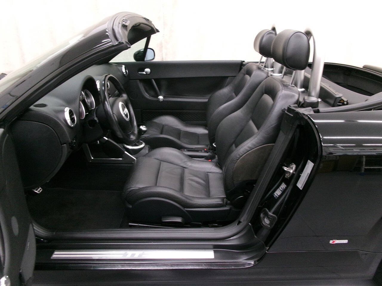 Used 2001 Audi TT 1.8T AWD/4WD image 18