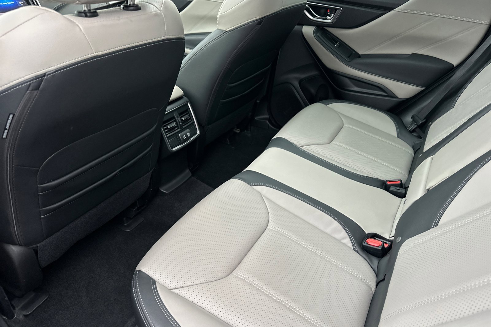 Used 2023 Subaru Forester Limited image 12