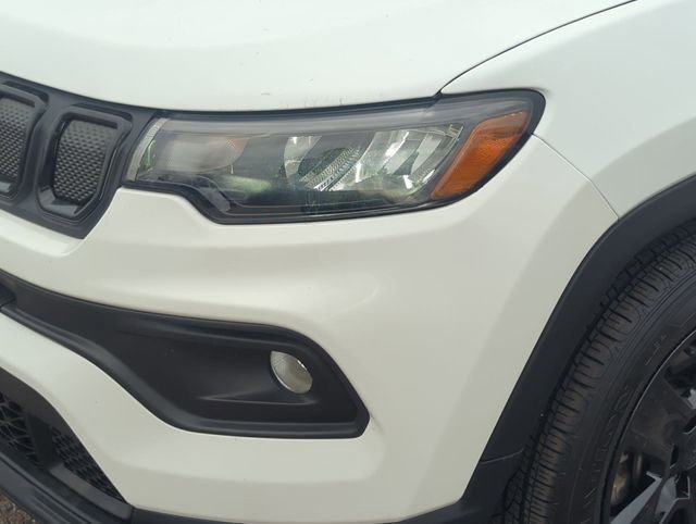 Certified 2022 Jeep Compass Latitude image 9