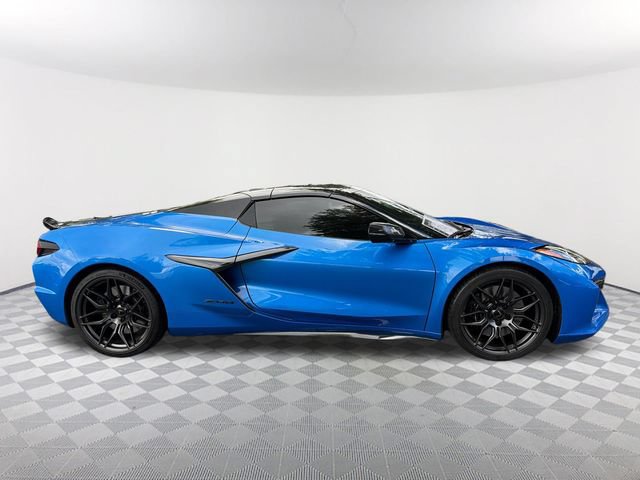 Used 2024 Chevrolet Corvette Z06 RWD image 4