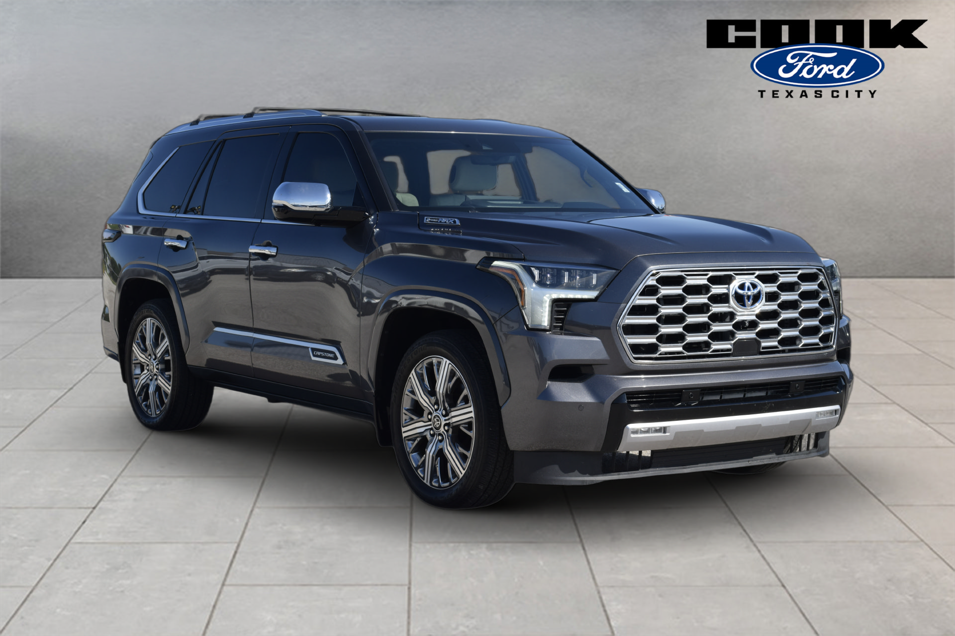 Used 2024 Toyota Sequoia Capstone AWD/4WD image 2