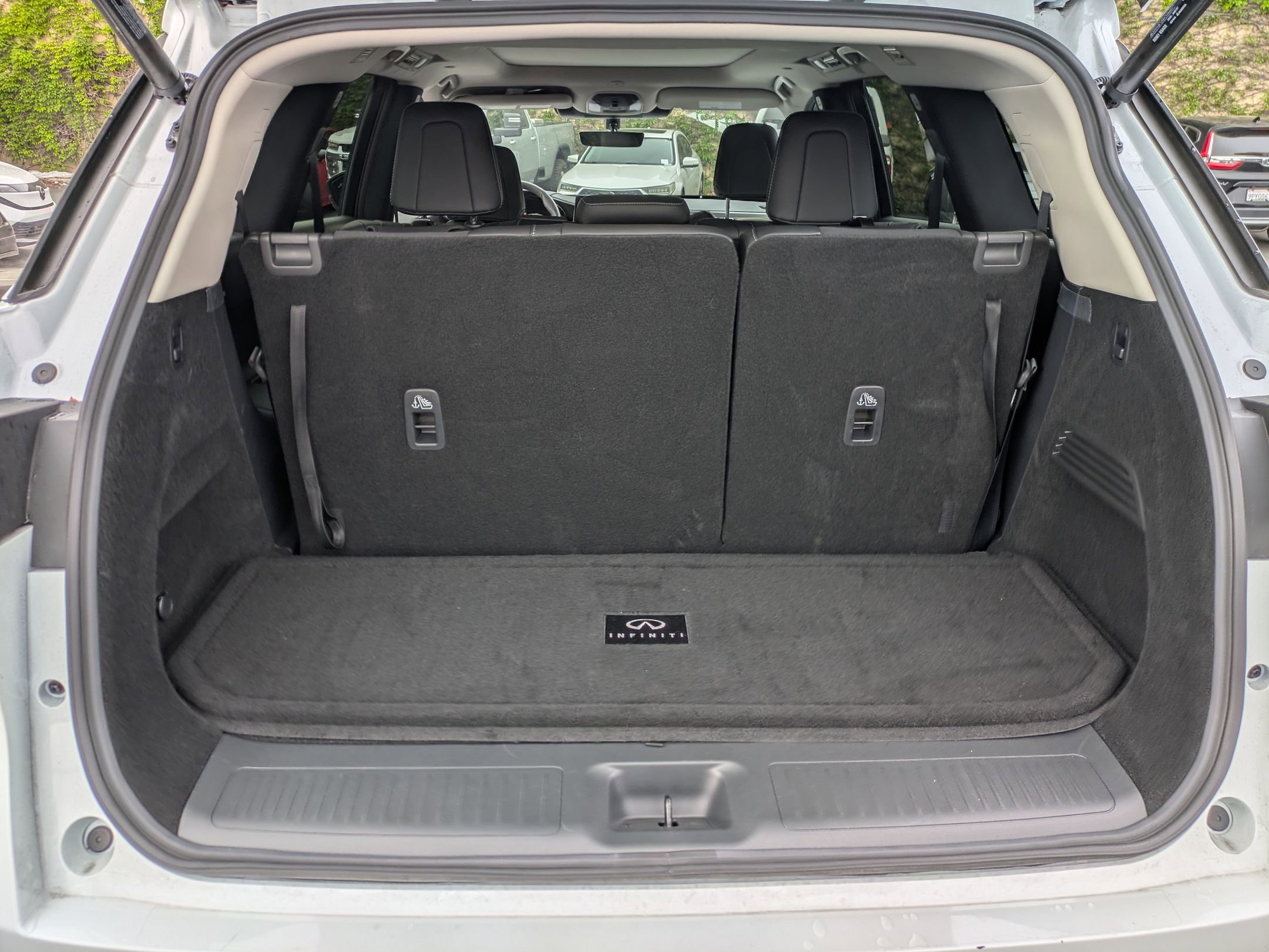 Used 2026 INFINITI QX60 Pure w/ Cargo Package image 20