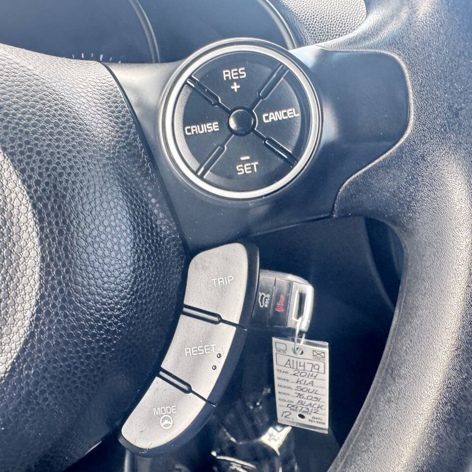 Used 2014 Kia Soul FWD image 36
