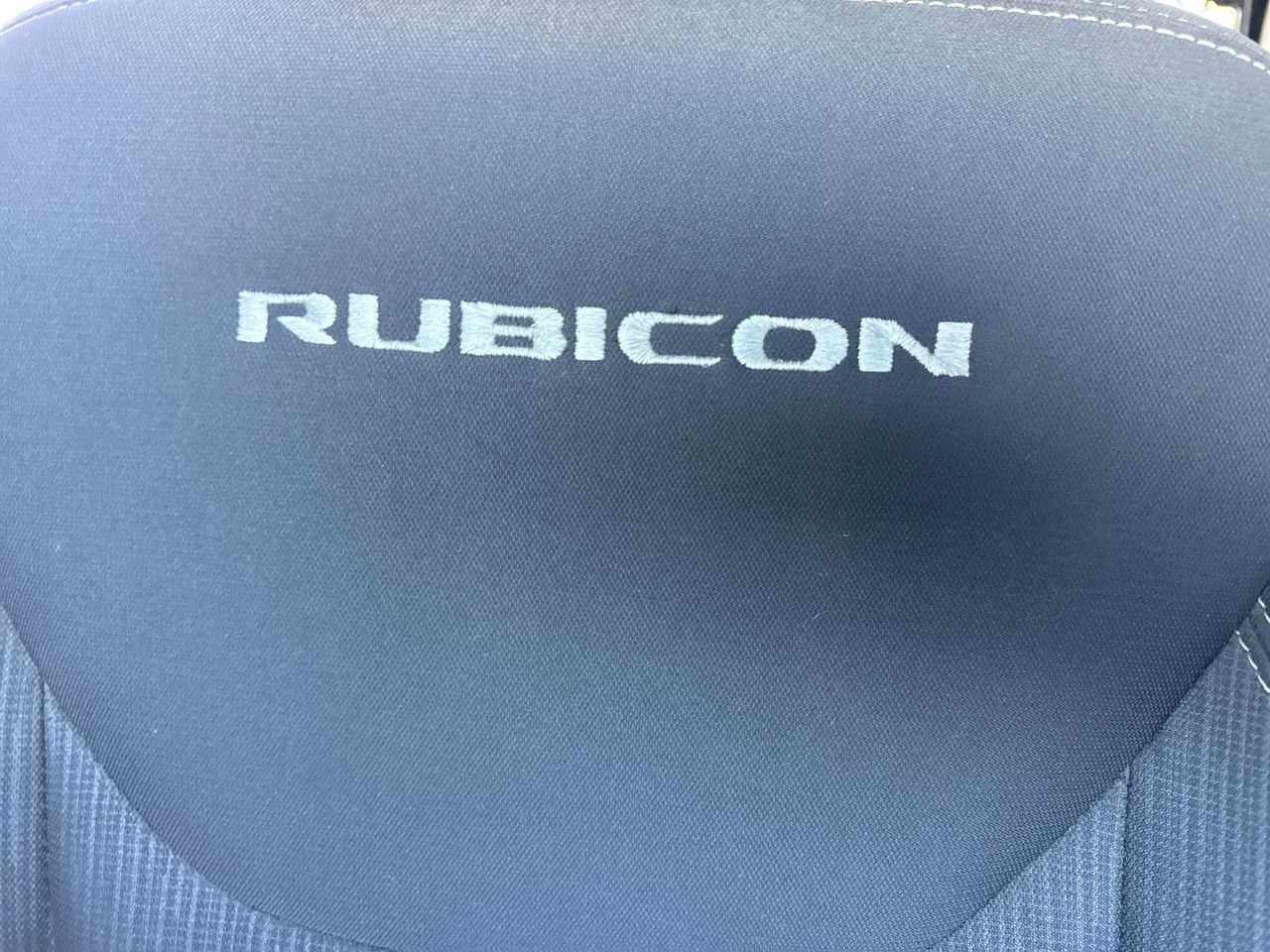 Used 2017 Jeep Wrangler Unlimited Rubicon w/ Cold Weather Group AWD/4WD image 28