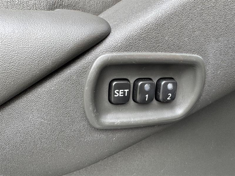 Used 2011 Nissan Pathfinder LE w/ Protection Pkg AWD/4WD image 24