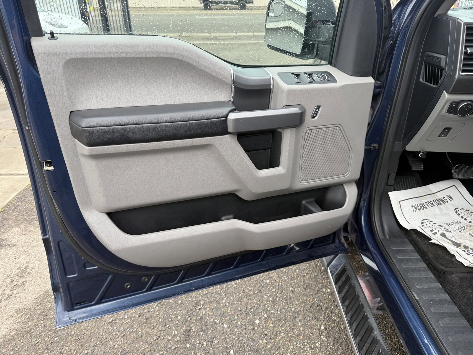 Used 2017 Ford F150 XLT w/ Equipment Group 302A Luxury image 16