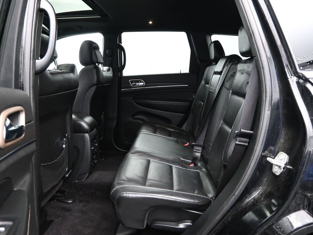 Used 2017 Jeep Grand Cherokee Limited image 29