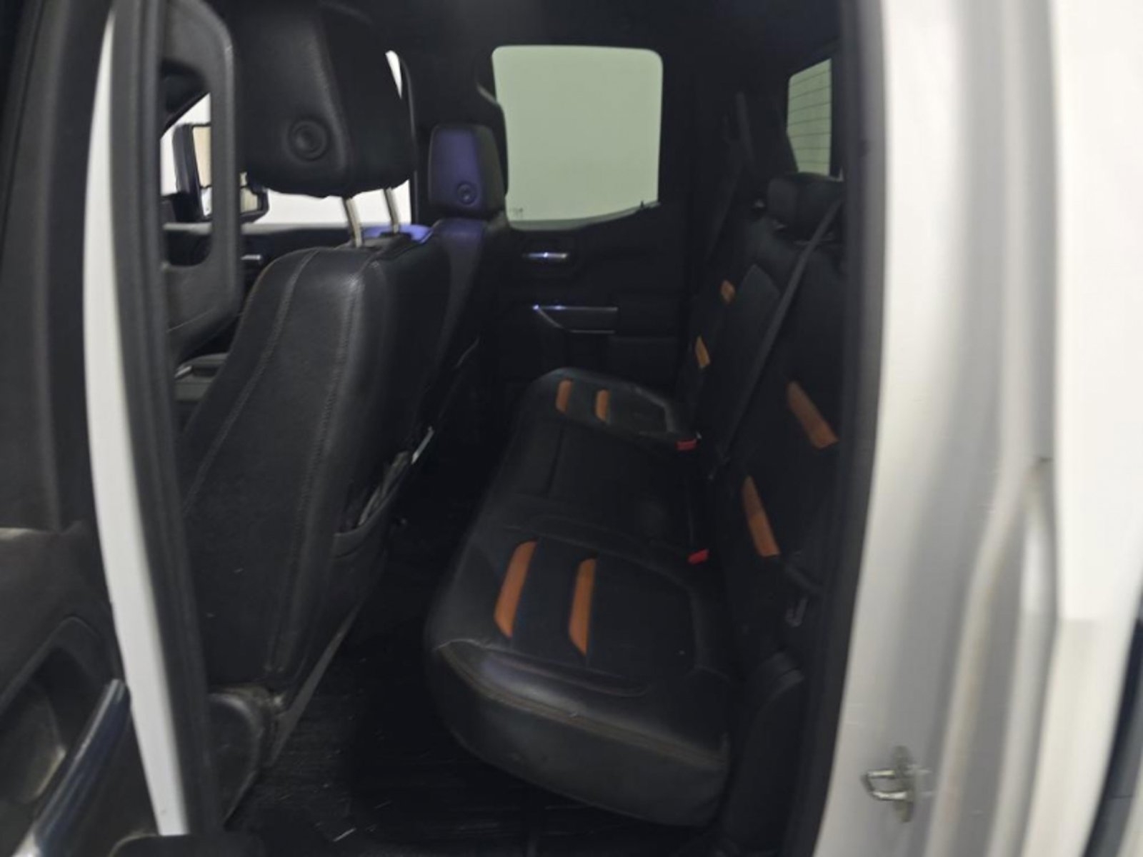 Used 2020 GMC Sierra 1500 AT4 w/ AT4 Premium Package AWD/4WD image 13