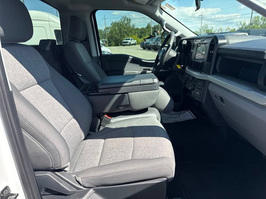 Used 2025 Ford F250 XL w/ STX Appearance Package AWD/4WD image 29