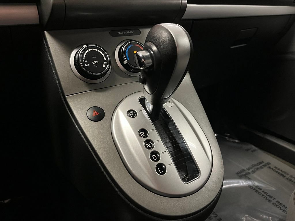 Used 2012 Nissan Sentra 2.0 SR FWD image 10