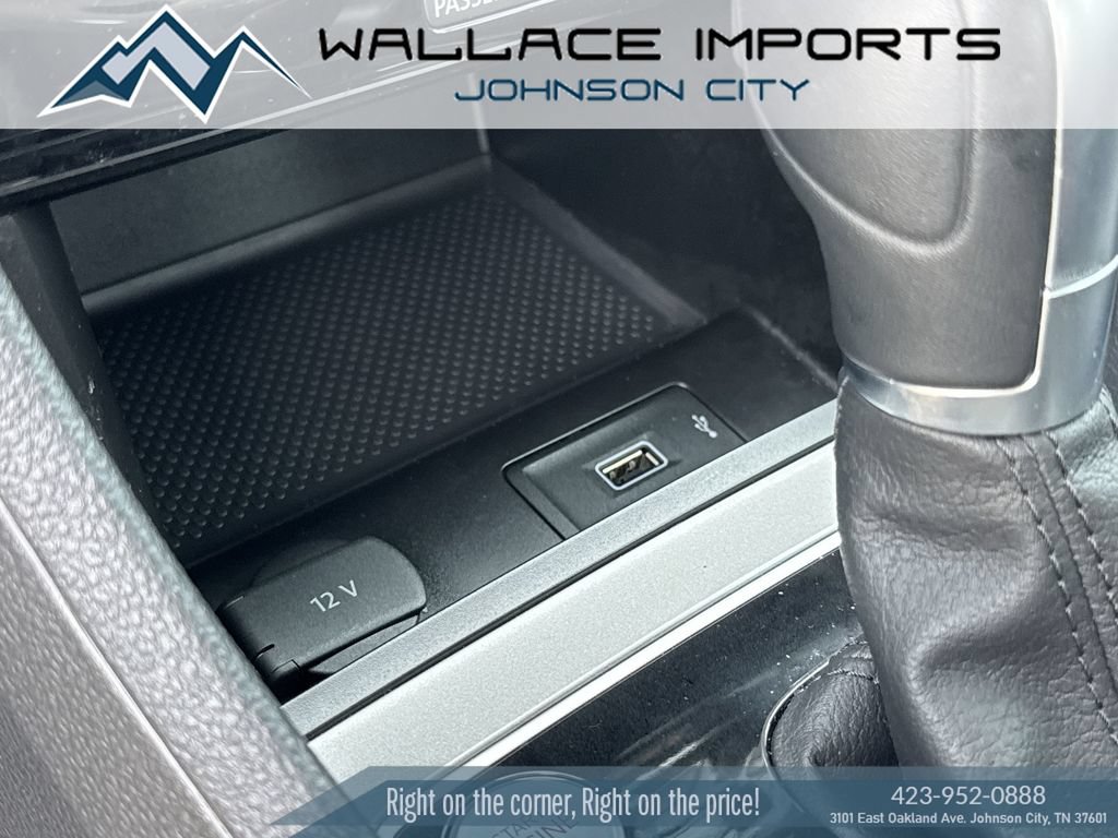Used 2020 Volkswagen Passat 2.0T R-Line FWD image 25