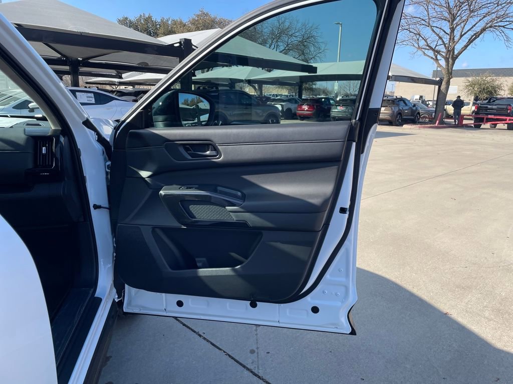 New 2026 Nissan Pathfinder SV w/ Cargo Package FWD image 34