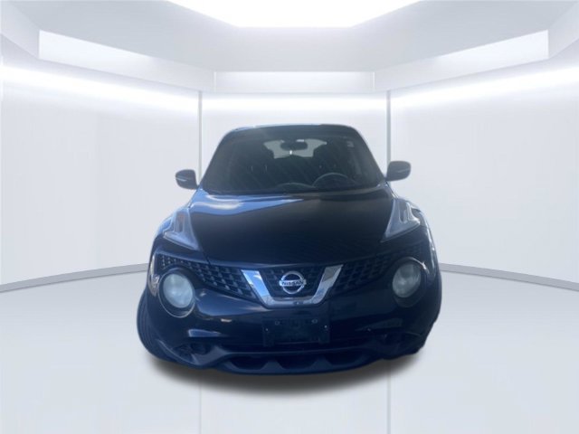Used 2015 Nissan Juke S FWD image 2