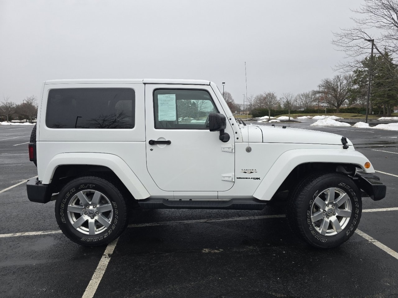 Used 2018 Jeep Wrangler Sahara w/ Connectivity Group image 19