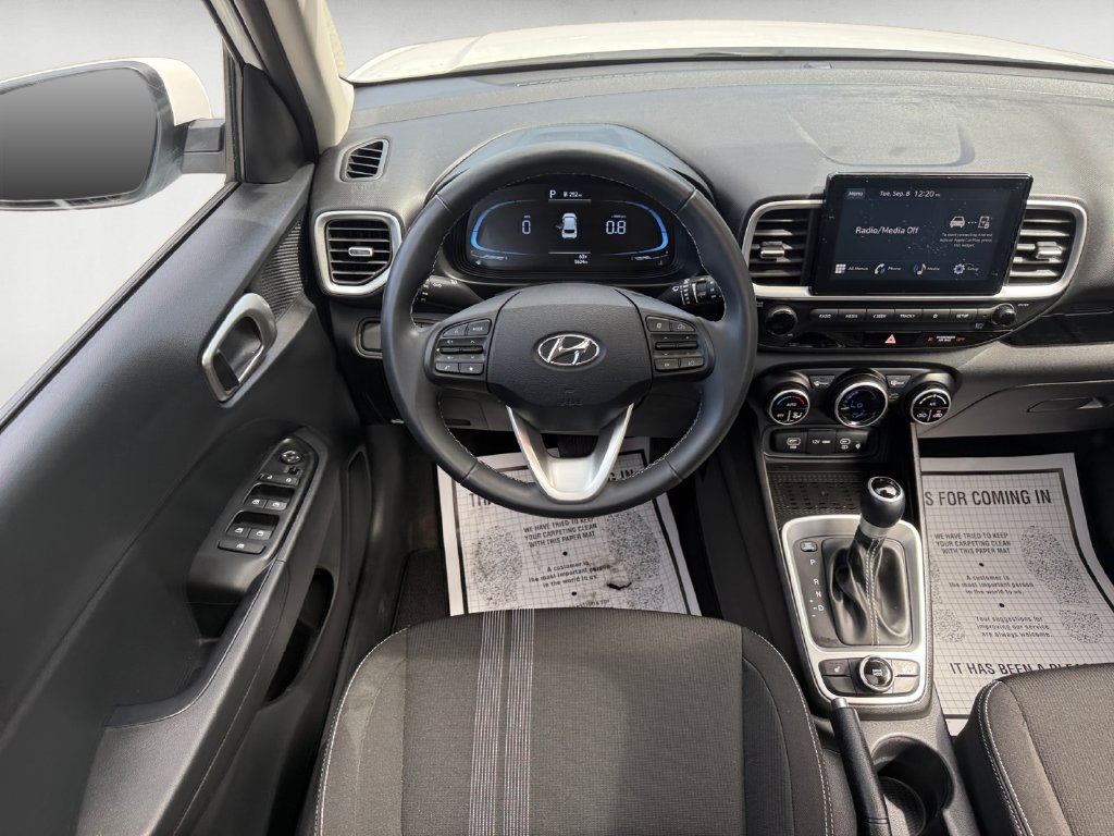 Certified 2026 Hyundai Venue SEL FWD image 9