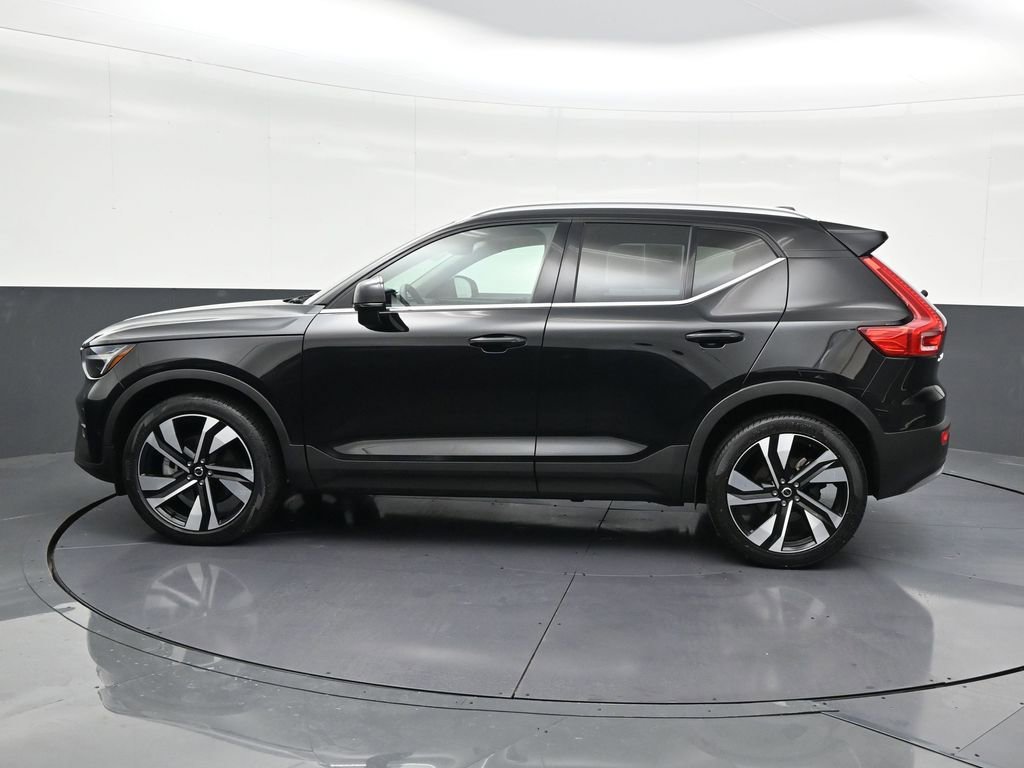 Certified 2023 Volvo XC40 B5 Ultimate w/ Protection Package image 2