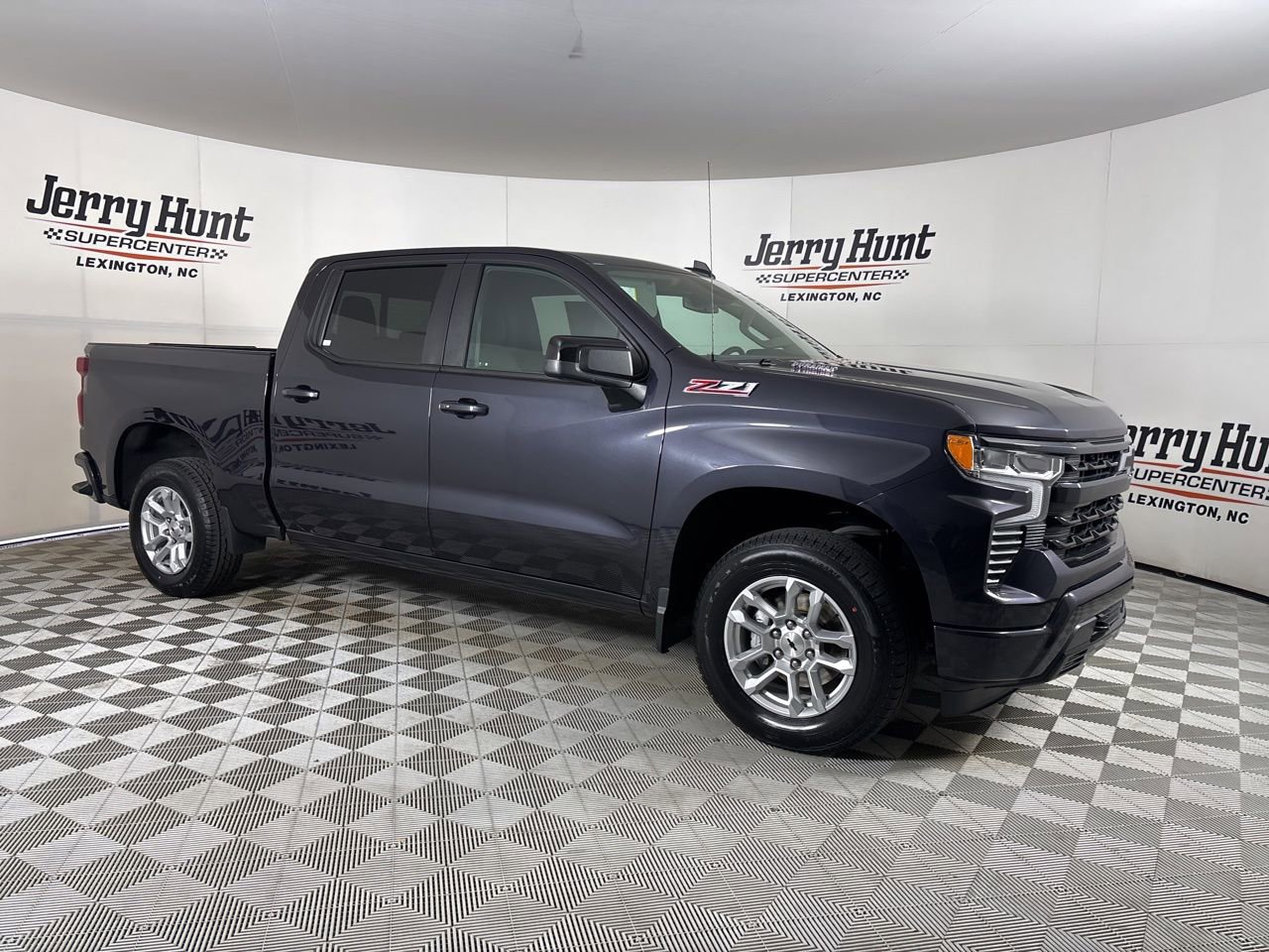 Used 2022 Chevrolet Silverado 1500 RST image 3