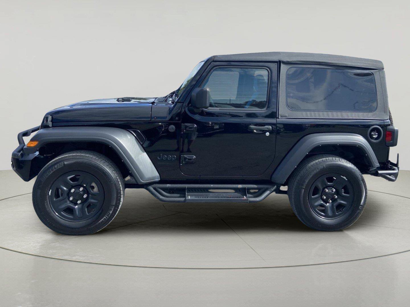 Used 2022 Jeep Wrangler Sport AWD/4WD image 4