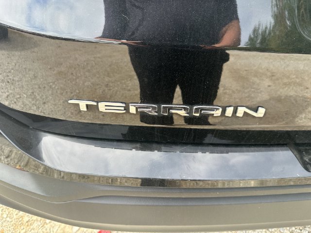 Used 2024 GMC Terrain SLE FWD image 58