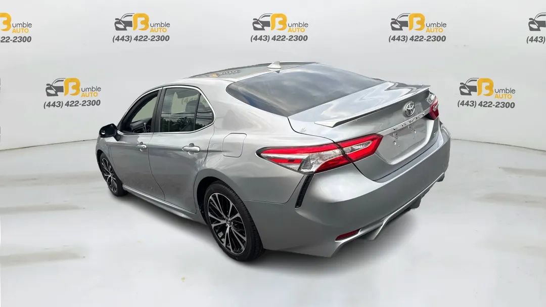Used 2020 Toyota Camry SE FWD image 7