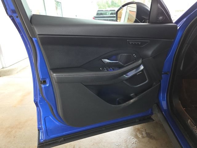 Used 2018 Jaguar E-PACE R-Dynamic HSE image 38