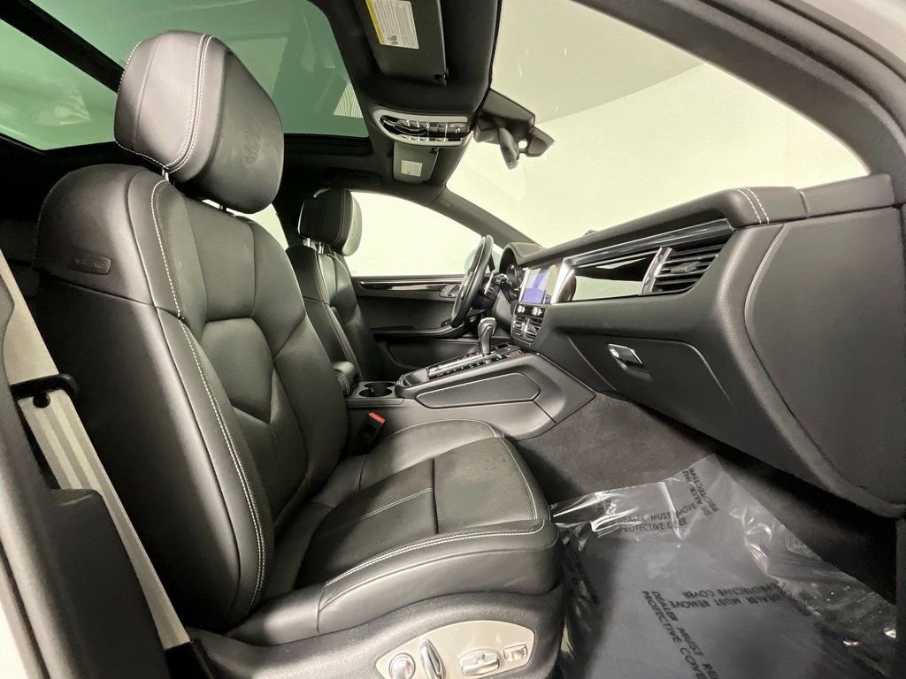 Used 2022 Porsche Macan AWD/4WD image 20