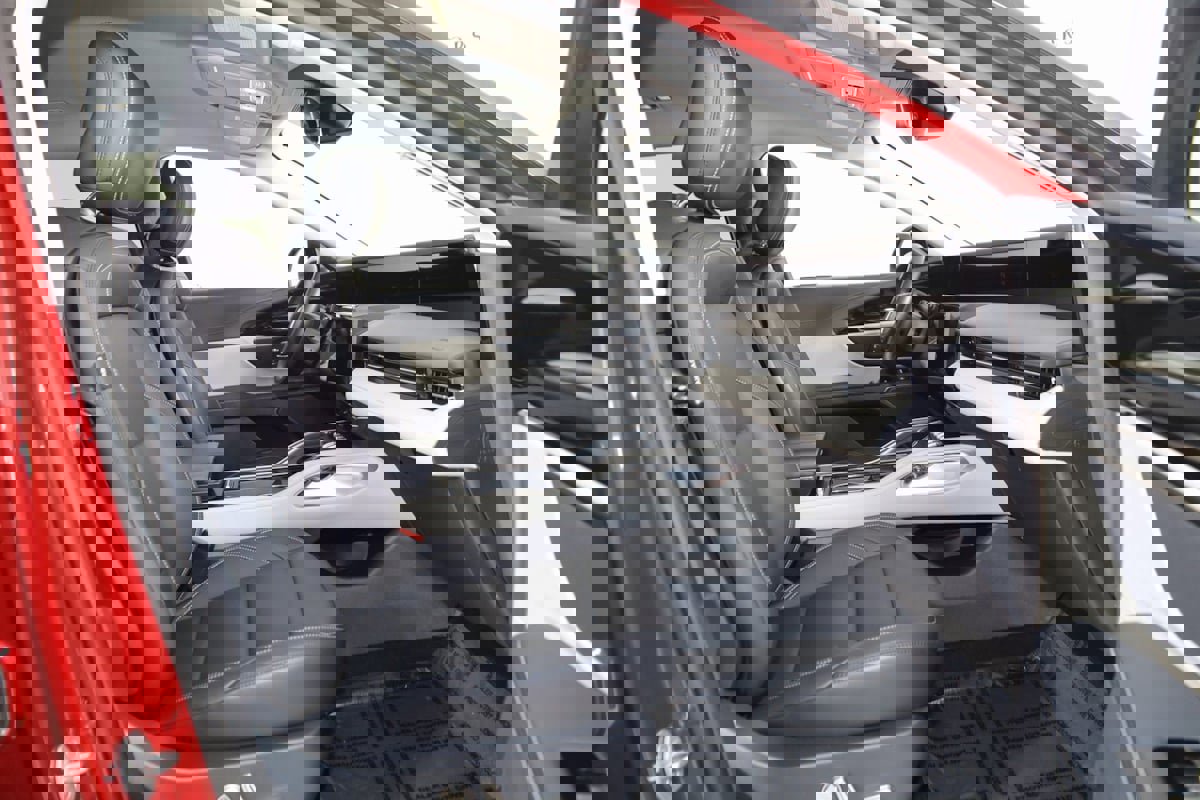 Used 2025 Lincoln Nautilus Premier image 13