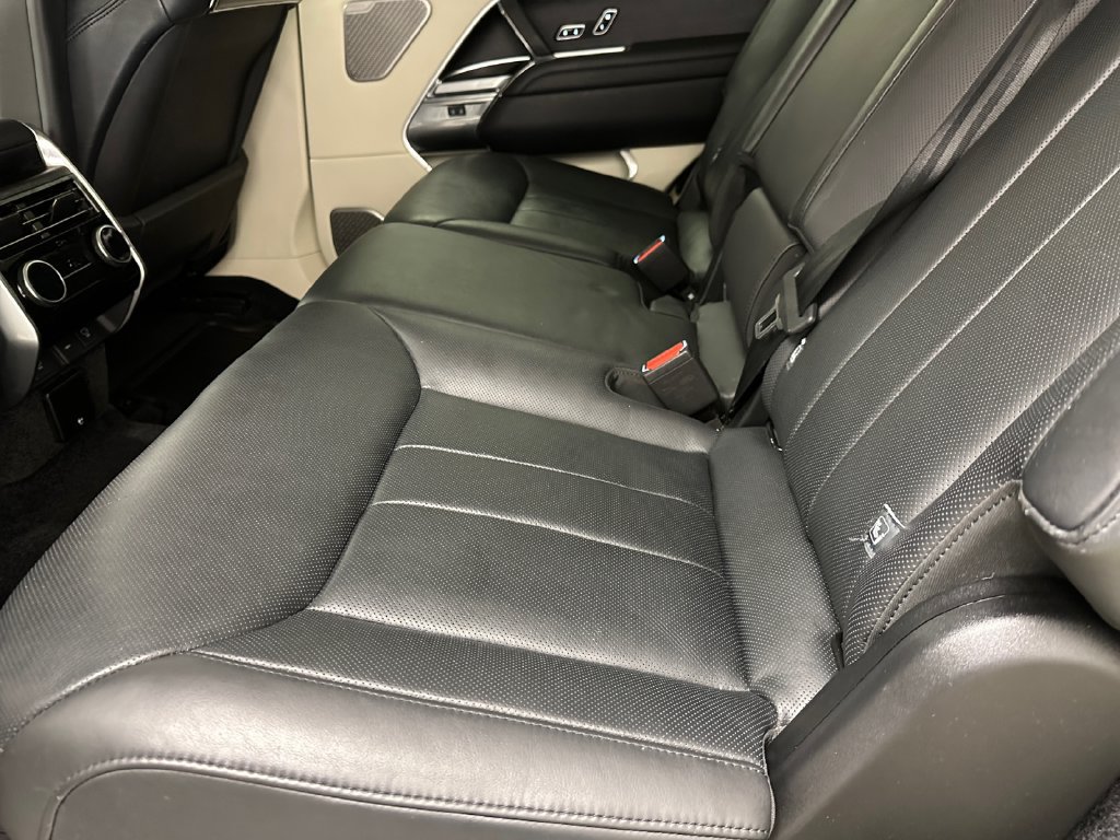 Used 2024 Land Rover Range Rover Long Wheelbase Autobiography AWD/4WD image 14