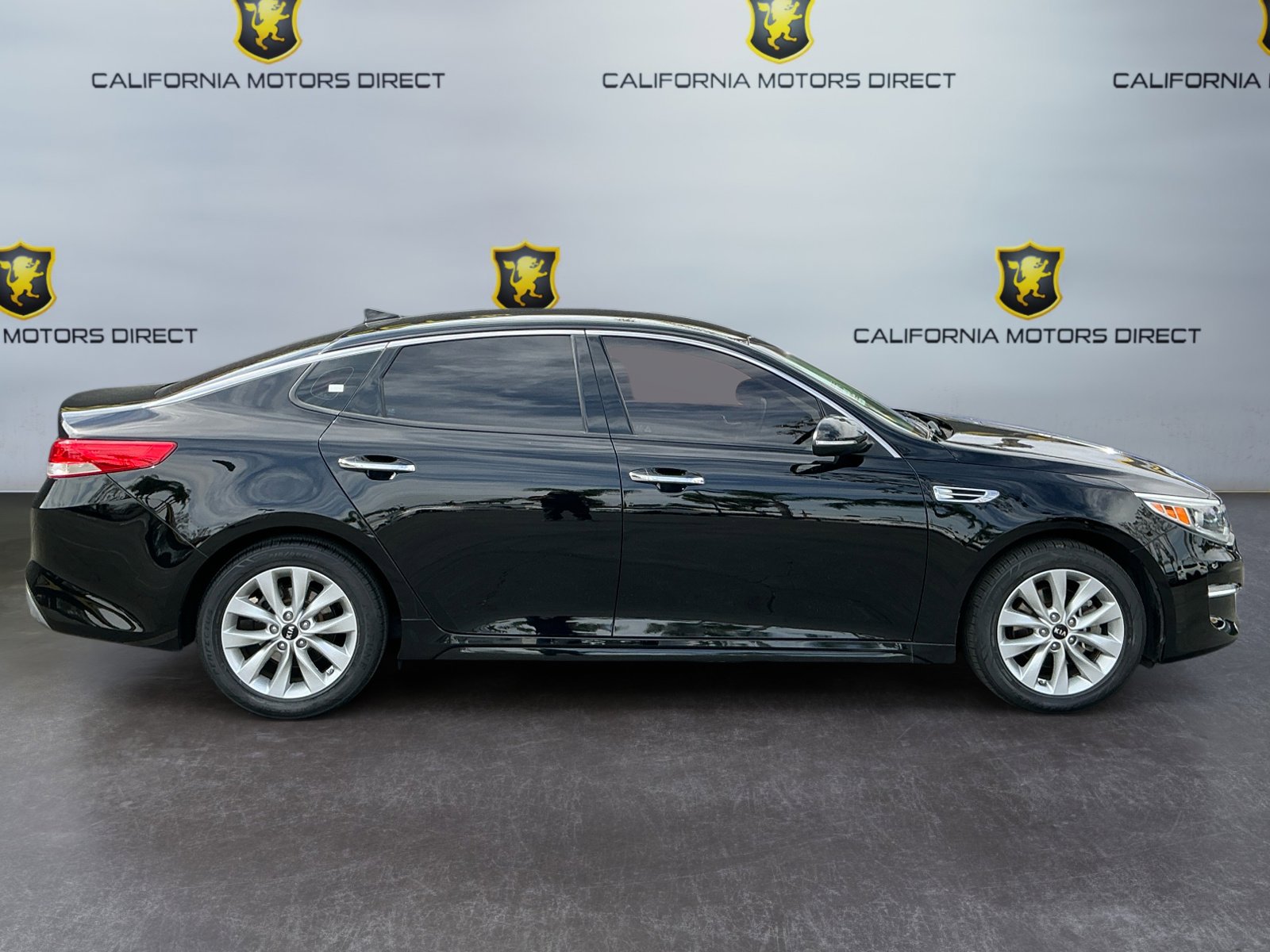Used 2018 Kia Optima EX image 6