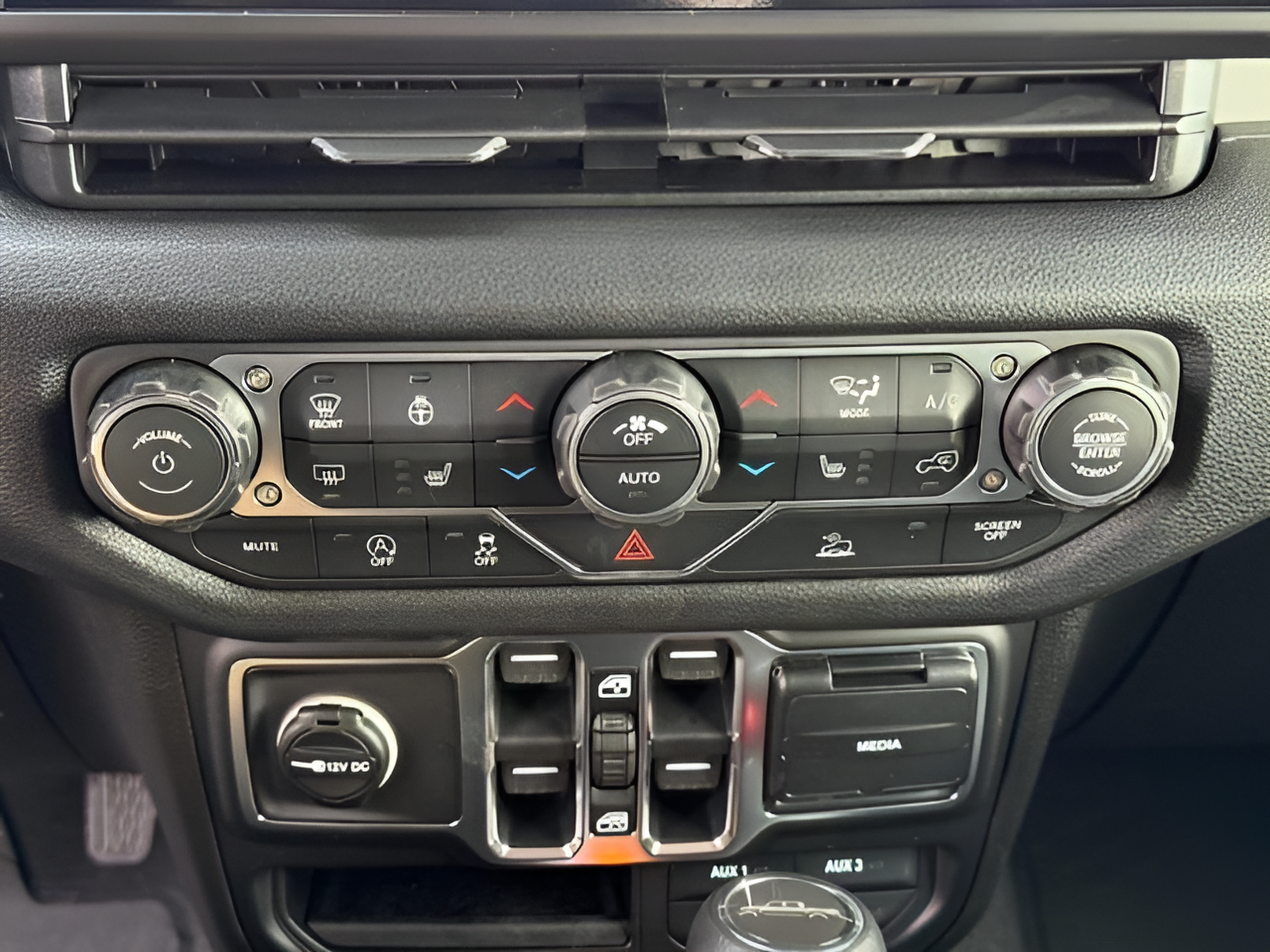 New 2026 Jeep Gladiator Sport AWD/4WD image 26
