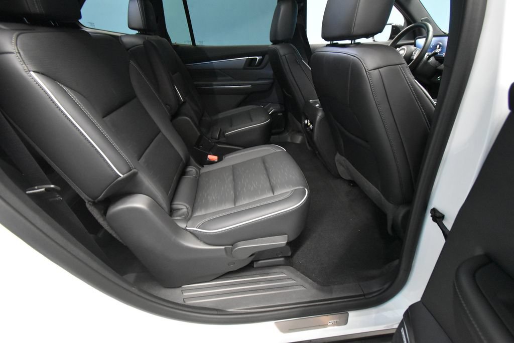 Used 2026 Buick Enclave Sport Touring AWD/4WD image 27