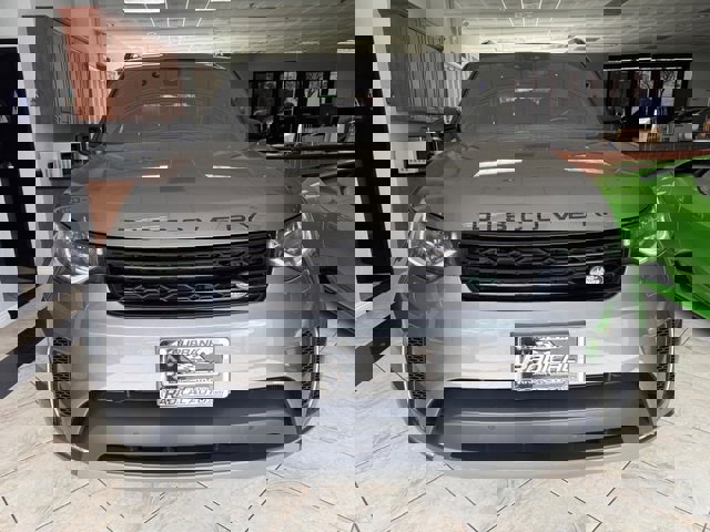 Used 2019 Land Rover Discovery HSE image 3